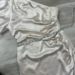 Elliatt Cinda Dress in Pearl thumbnail 4