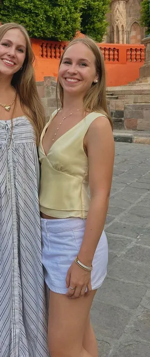 Light Yellow Satin American Threads top thumbnail 1