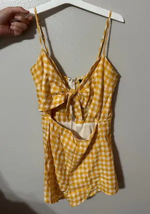 Boutique Romper Yellow Size M thumbnail 1