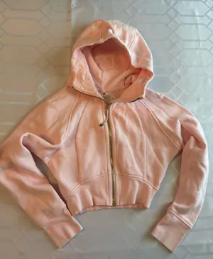 Lululemon Scuba Cropped Full-Zip Pink thumbnail 1