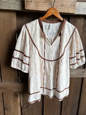 Falechay Ivory Pirate REN Faire Eyelet Peasant Sleeve Blouse thumbnail 2