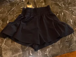 Amazon Shorts thumbnail 1