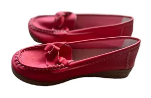 Cherry Red Bow Loafers Women’s Size 5 NWOT Faux Leather Moccasins thumbnail 1