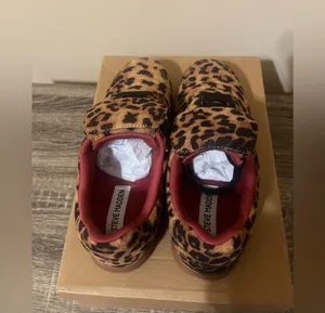 Leopard Print Steve Madden Sneakers thumbnail 5