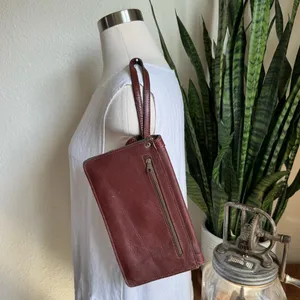 Vintage Burgundy Leather Wristlet‎ Clutch Made in Brazil thumbnail 4
