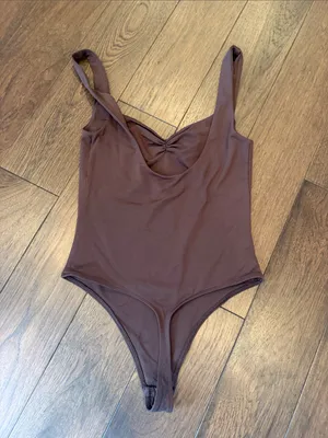 Babaton Contour Sweetheart Bodysuit in Brown Size Medium - C11-716 thumbnail 6