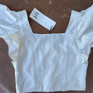 ZARA NWT  cropped blouse thumbnail 2