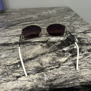 Stylish Blue Sunglasses thumbnail 8