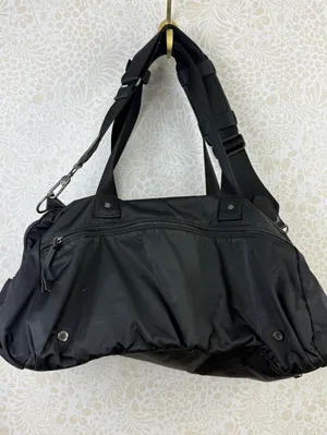 Lululemon Black Work It Out Duffel with Blue Floral Lining thumbnail 8