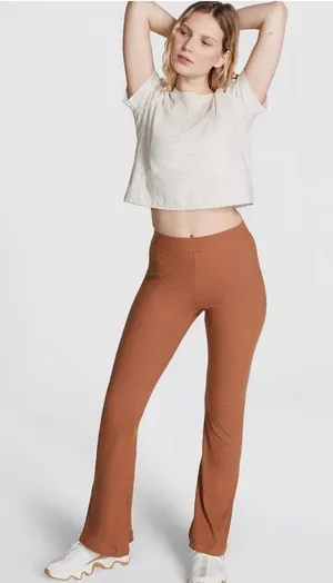 Victoria’s Secret PINK Flare Leg Mid Rise Stretch Pants Ribbed NWT Size XS thumbnail 1
