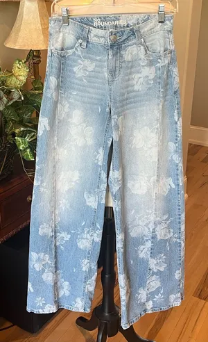 Light Blue Floral Wide-Leg Jeans New thumbnail 1