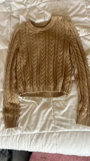 American Eagle Outfitters Sweater thumbnail 1