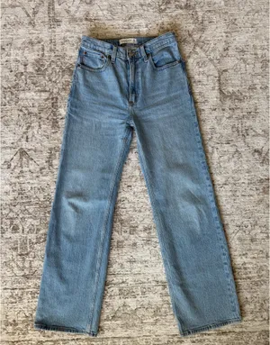 Abercrombie High-Rise 90s Relaxed Jeans thumbnail 5