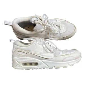 Nike Air Max 90 Futura Triple White Shoes Sneakers DM9922-101 thumbnail 2