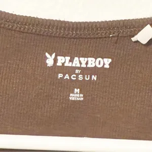 Playboy Size Medium Chocolate Brown Ribbed Cropped Tank Top Heart Graphic thumbnail 3