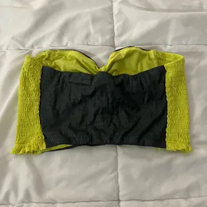 Wet Seal neon green gray smocked colorblock cropped bandeau thumbnail 2