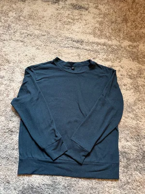 Uniqlo Men's Crewneck Sweater - Navy Blue thumbnail 3