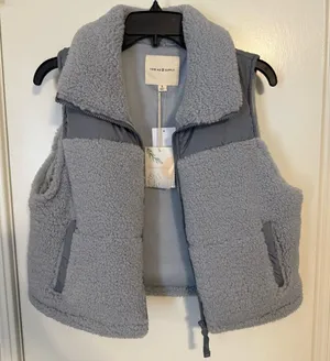 Thread & Supply Women’s Sherpa Vest thumbnail 1