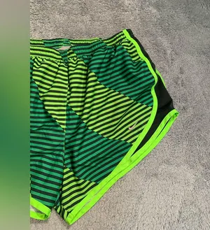 Nike dri-fit green shorts medium thumbnail 2