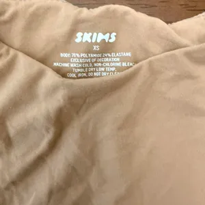 Skims Sand Bodysuit - XS thumbnail 2