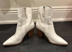 Steve Madden Short White Pointed Toe Boots thumbnail 5