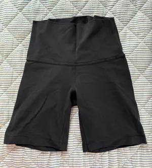 Aritzia TNA thumbnail 1