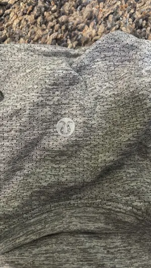 Cropped Lululemon Grey  thumbnail 2