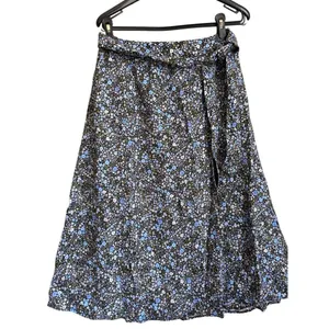 Aritzia Wilfred outlander floral skirt Medium thumbnail 4