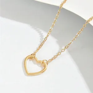 Heart Necklace Gold thumbnail 2