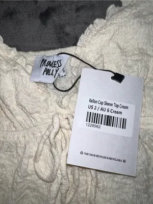 Princess Polly Kellan Cap Sleeve Top Cream Size 2 New with tag thumbnail 9