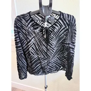 Bella Dahl Silk Blend Burnout Velvet Tie neck Long Blouson Sleeve Blouse Size M thumbnail 2