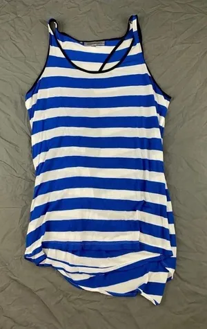 Jennifer Lopez tank top thumbnail 1