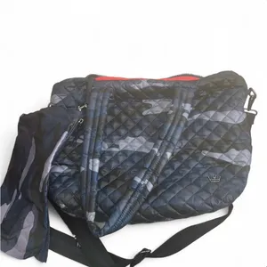 Oliver Thomas Quilted Navy Camo Kitchen Sink Bag thumbnail 2