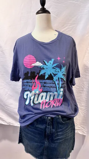 Miami Beach Sunset Comfort Colors T-shirt thumbnail 1