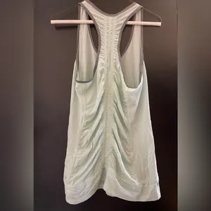 Lululemon Mint Green Racerback Tank Top Sz 8 thumbnail 8