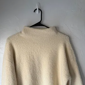 Marled Small Cream Mock Neck Cozy Sweater‎ Minimalist Closet Staple Clean Girl thumbnail 2
