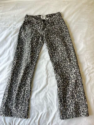 Urban Outfitters Leopard Jeans thumbnail 4