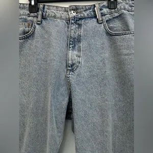 ASOS Collusion x005‎ Straight Leg Light Mineral Blue Wash Mom Jeans thumbnail 3