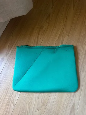 triangl swimwear Zip Pouch Green thumbnail 2