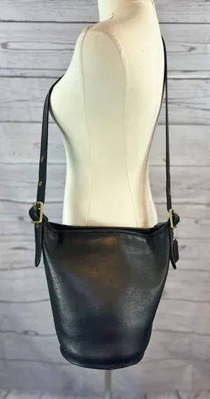 Vintage Coach Legacy Helen Duffle Bucket Bag 9953 Black Leather Shoulder Bag thumbnail 1