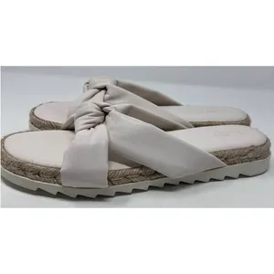 Universal Threads Women's‎ White Sandals Size 9 thumbnail 2