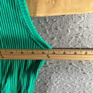 1436 | Zenana Ribbed High Neck Cropped Tank‎ Top Minimalist Y2K Green Womens S thumbnail 3