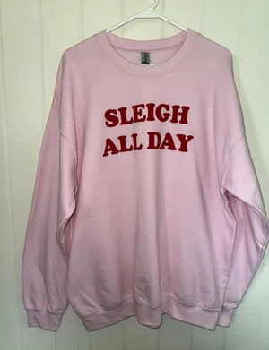 NWT Gildan Heavy Blend Sleigh All Day Pink Christmas Graphic Sweatshirt Large thumbnail 1