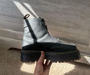 Dr. Martens Boots Leather Black thumbnail 3