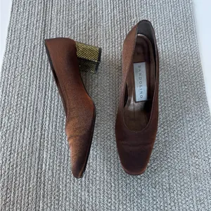 Bandolino Iridescent Copper Brown Gold Embellished Pumps Heels Size 7.5 thumbnail 9