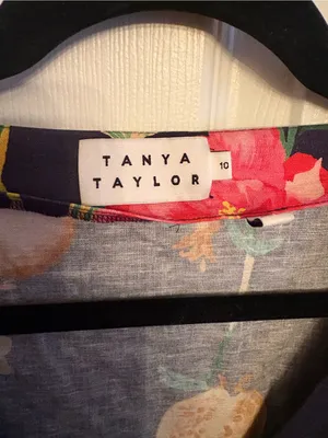 Tanya Taylor Blanca Shirtdress in a vibrant jungle print on navy linen, 10 thumbnail 3