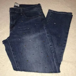 ✨Gap Stars & Studs Best Girlfriend Jeans thumbnail 4