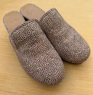 Report‎ Spotted Mule Clogs Size 7 Brown Wood Heel Slip On Boho thumbnail 1