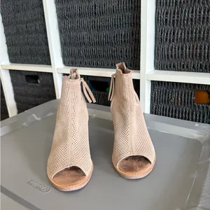 Toms Beige Perforated Ankle Booties thumbnail 2