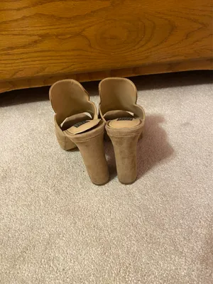 White House Black Market tan heels thumbnail 3